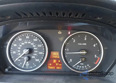 2011 BMW X5 xDrive35D z USA, uszkodzony, nr VIN 5UXZW0C56BL656748